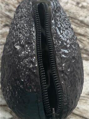 Coin Purse Realistic Avocado  4x3 Inches